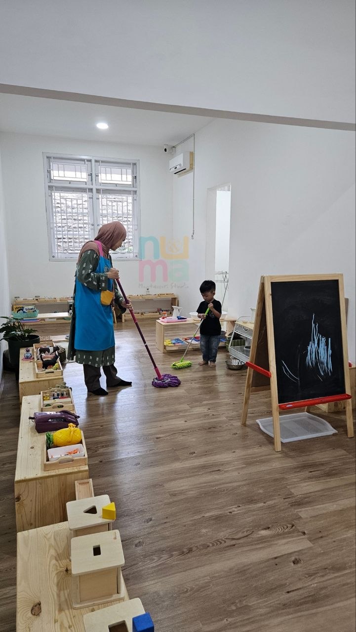 Anak Belajar dari Apa yang Mereka Lihat.