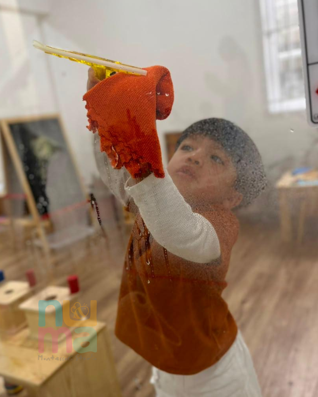 Ketika Anak Tidak Harus Selalu Duduk Bersama: Mengapa Kelas Montessori di Numa Hanya 1 Jam 30 Menit